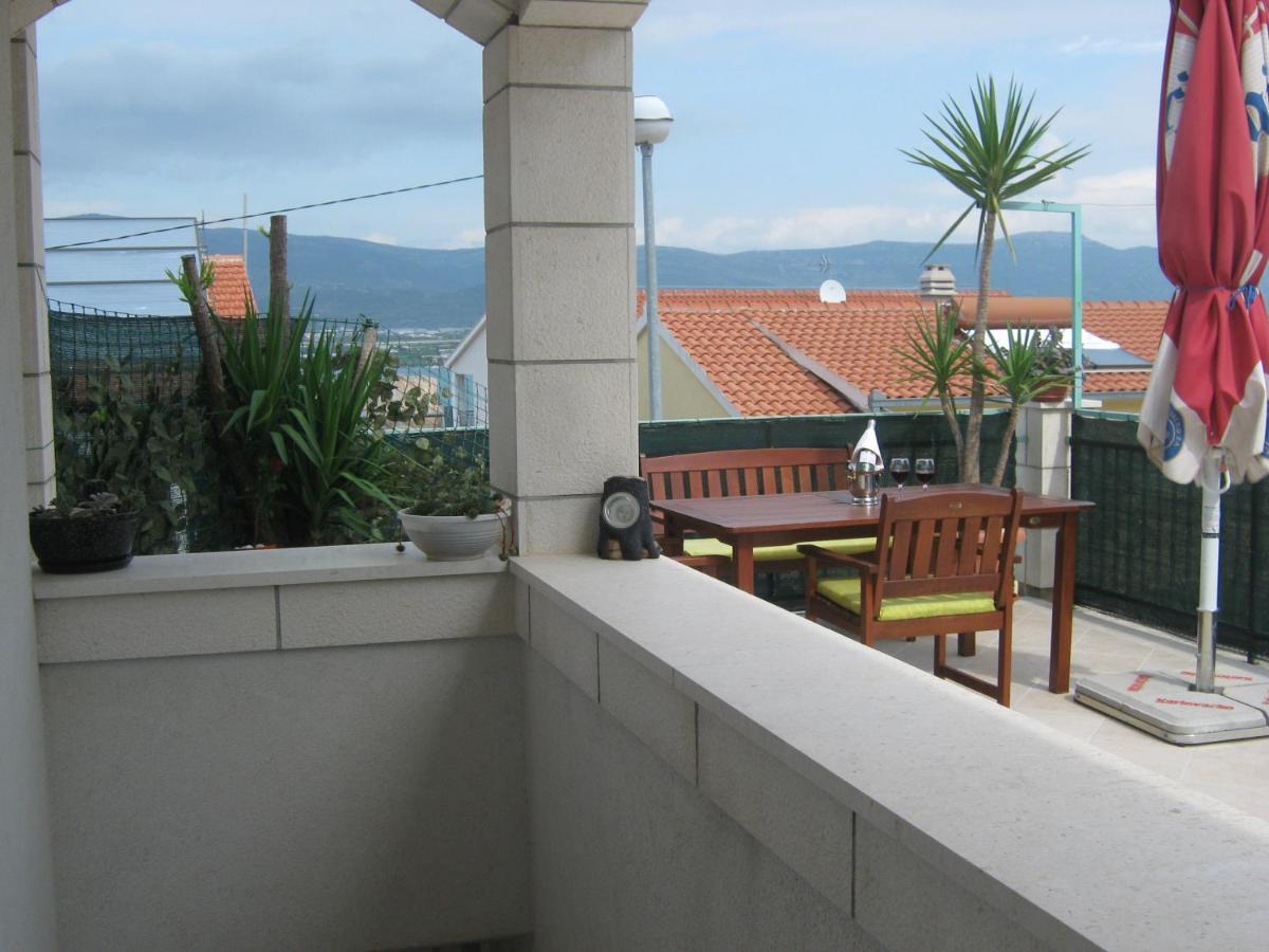 Apartmani Jole Traù Esterno foto