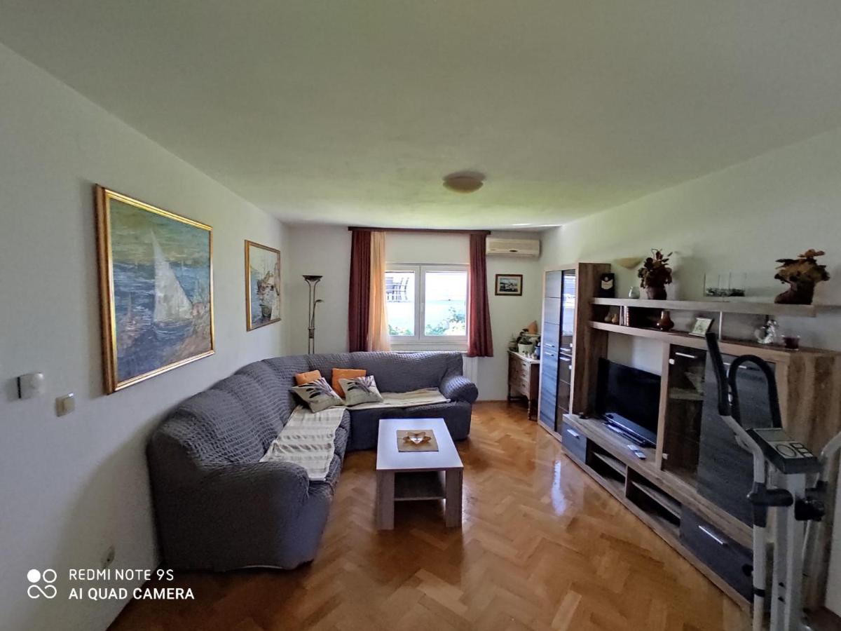 Apartmani Jole Traù Esterno foto